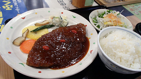 ハンバーグ定食